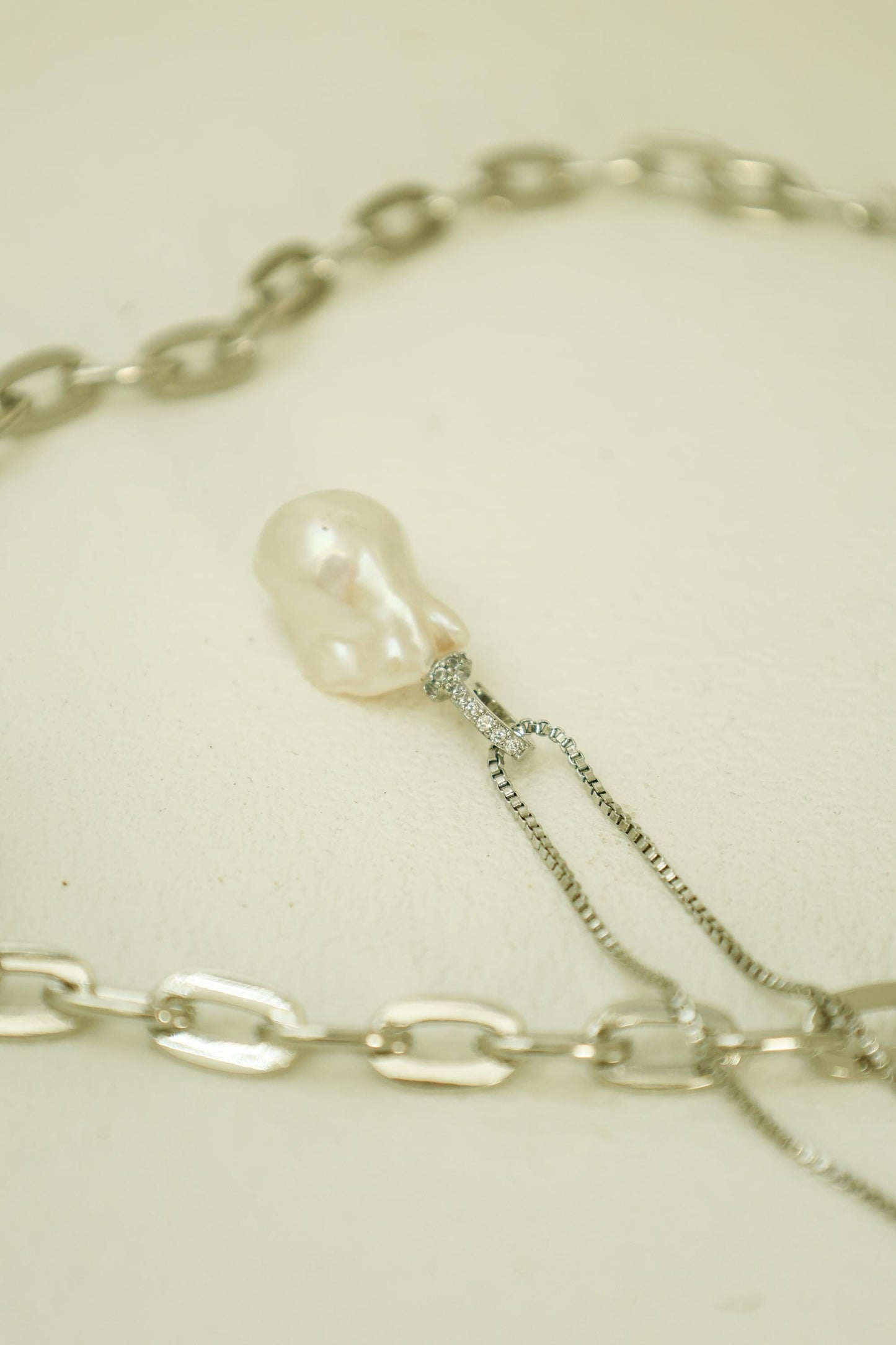 Chunky Layered Chain & Baroque Pearl Necklace