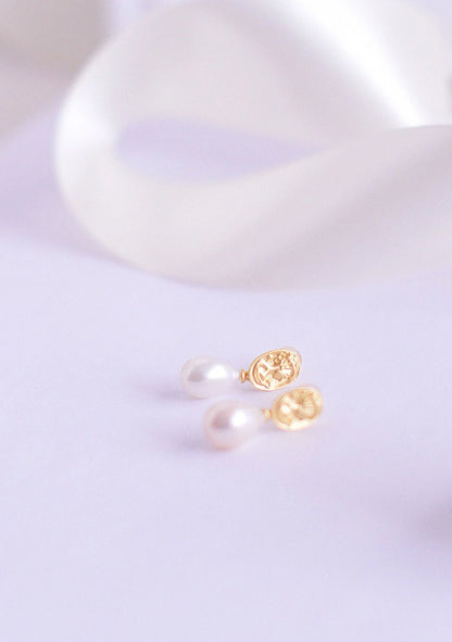 Handmade  Teardrop freshwater pearl  drop Earring/Exquisite