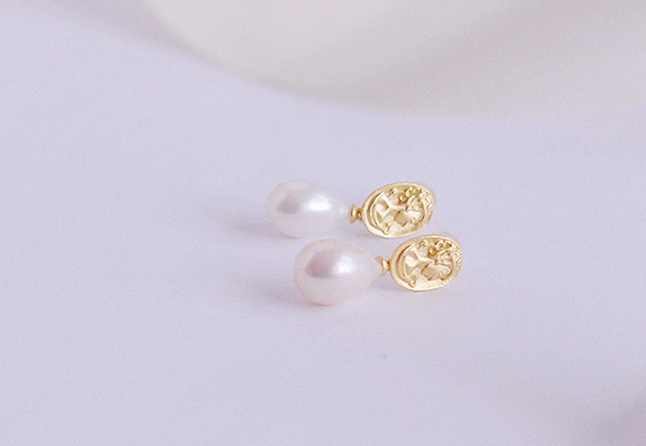 Handmade  Teardrop freshwater pearl  drop Earring/Exquisite
