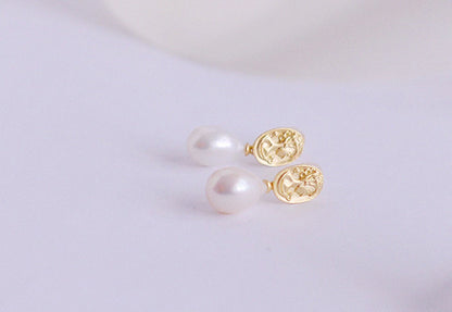 Handmade  Teardrop freshwater pearl  drop Earring/Exquisite