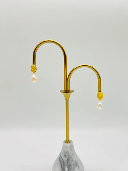 Handmade  Teardrop freshwater pearl  drop Earring/Exquisite