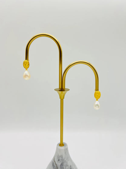Handmade  Teardrop freshwater pearl  drop Earring/Exquisite
