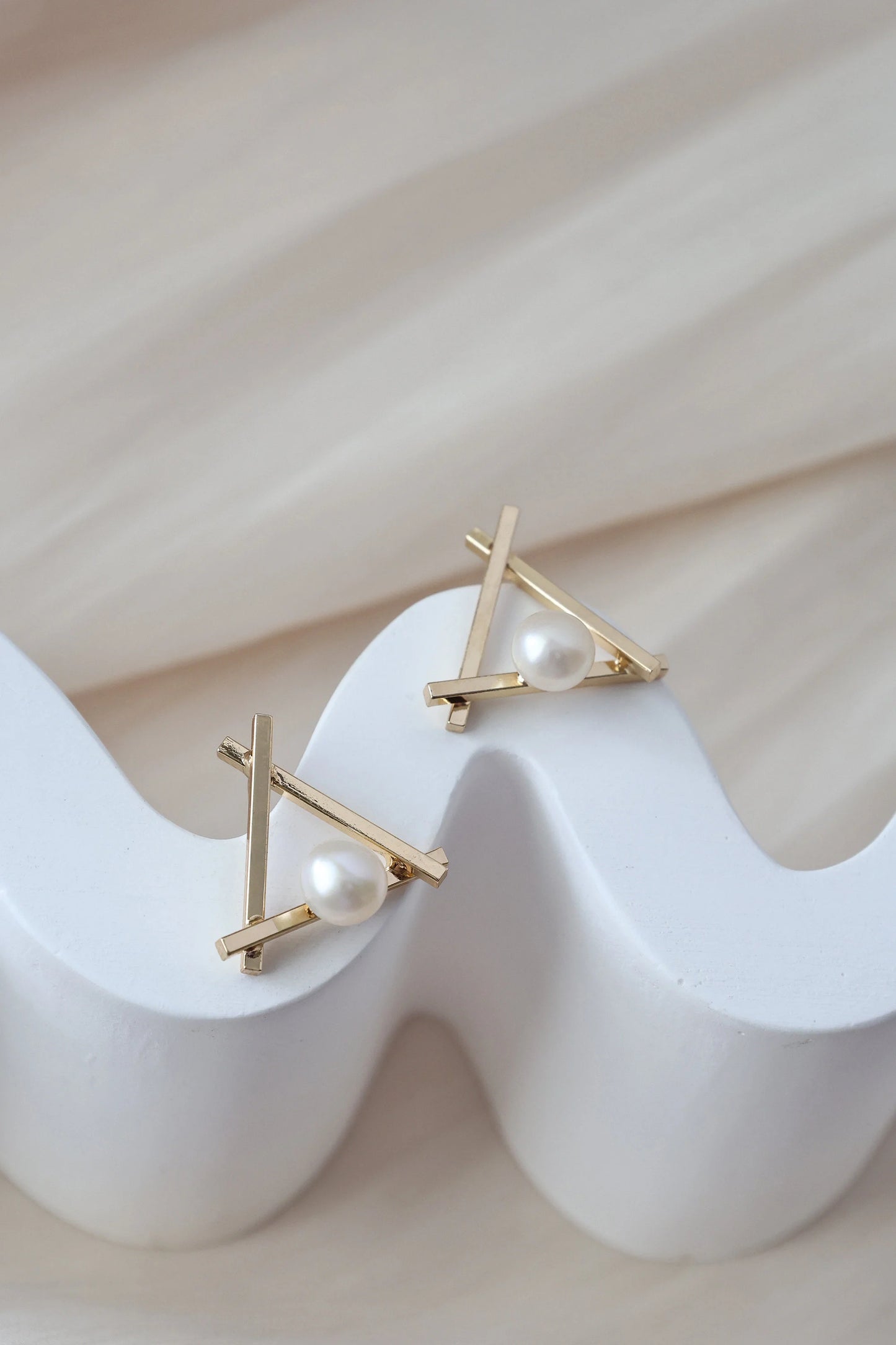 Handmade triangle pearl studs earrings, Bridal Earrings, Freshwater