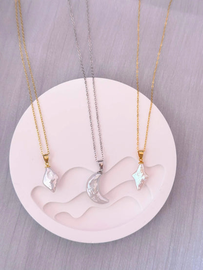 Baroque Pearl Pendant Necklace - Crafted with Sterling silver