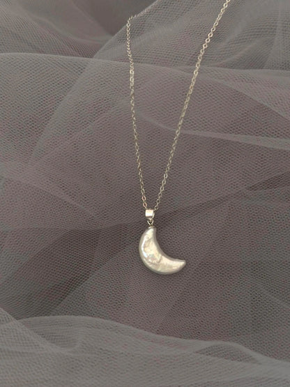 Baroque Pearl Pendant Necklace - Crafted with Sterling silver