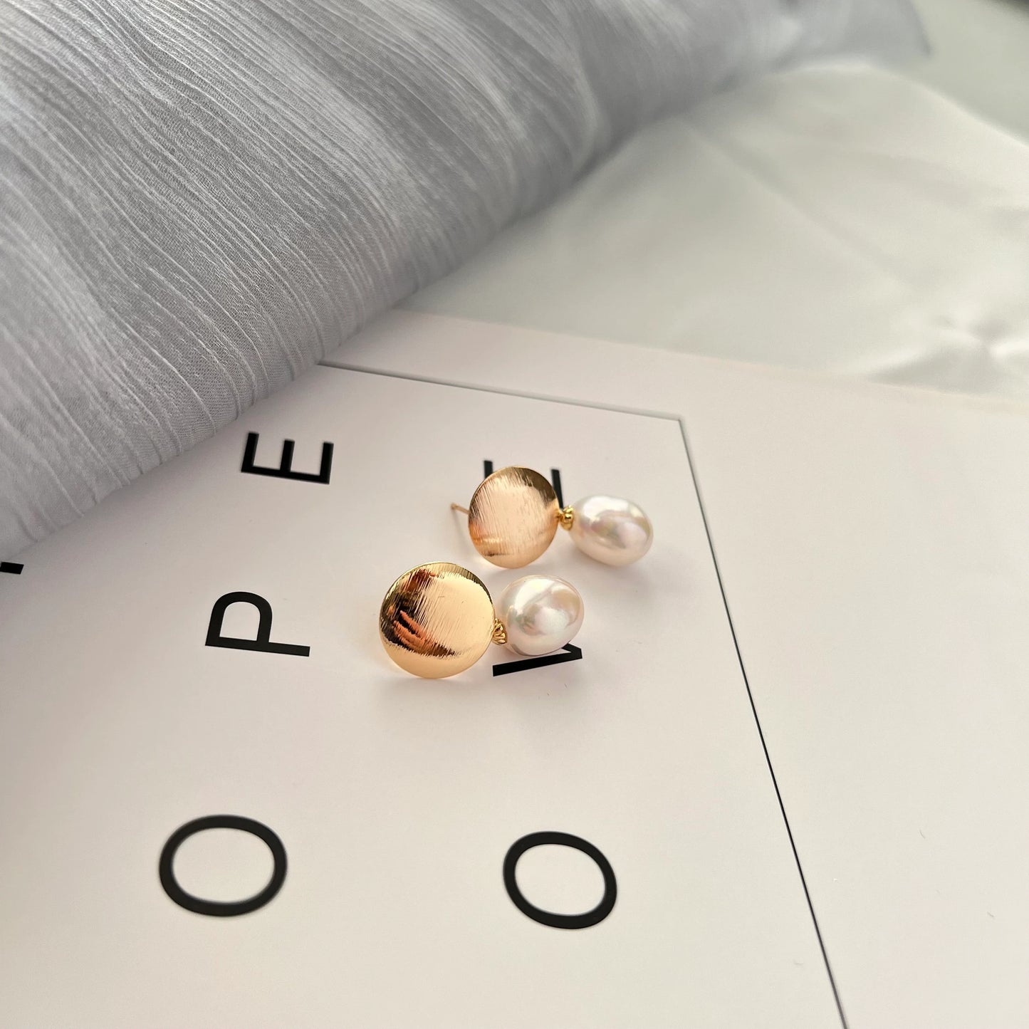 Handmade freshwater pearl Earrings/Natural Baroque Pearl Earrings/14K