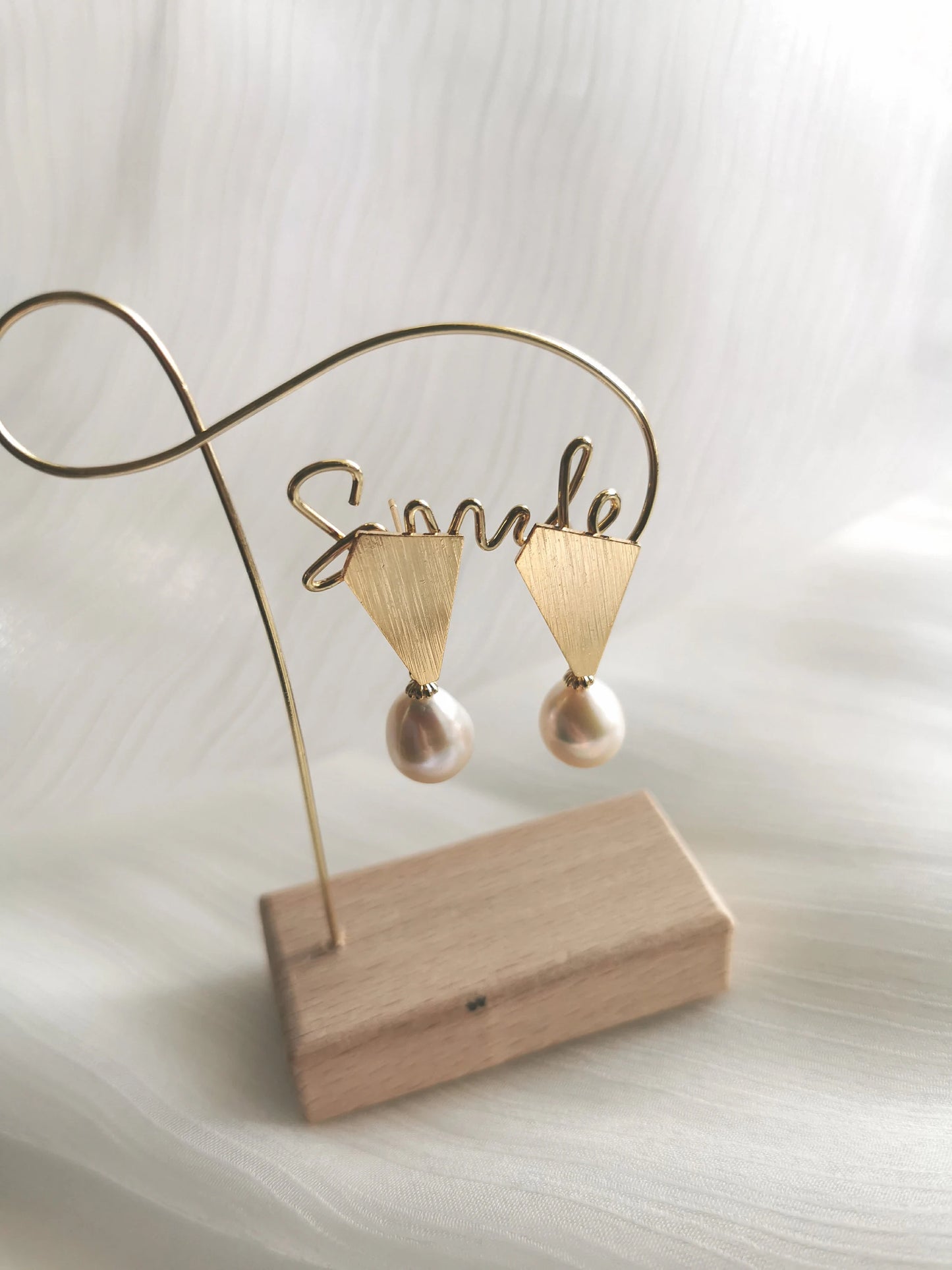 Handmade freshwater pearl Earrings/Natural Baroque Pearl Earrings/14K