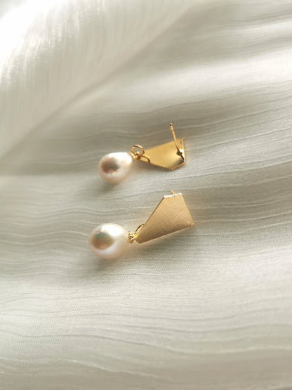 Handmade freshwater pearl Earrings/Natural Baroque Pearl Earrings/14K