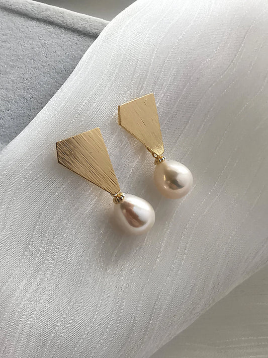 Handmade freshwater pearl Earrings/Natural Baroque Pearl Earrings/14K