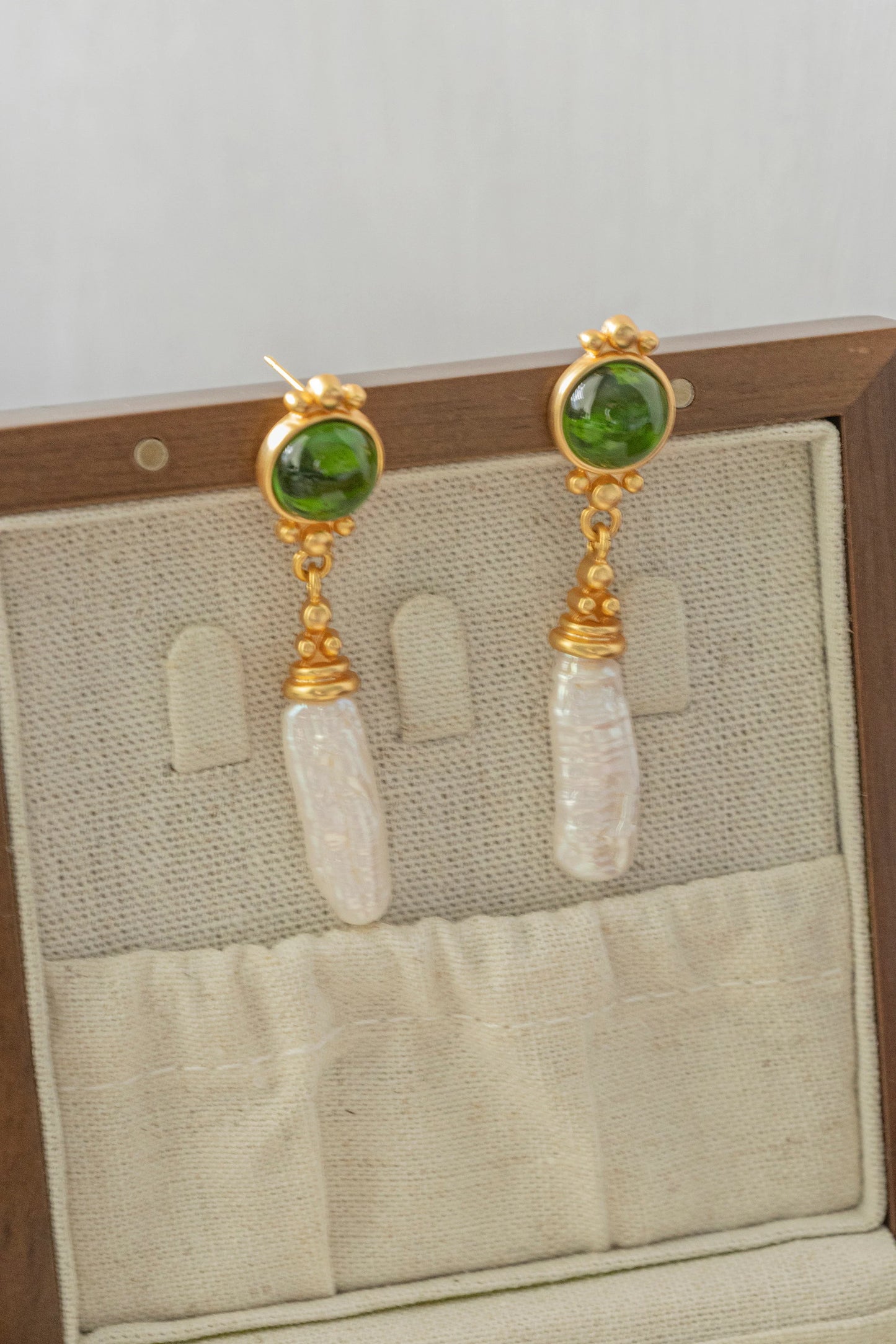 Handmade genuine baroque pearls earring/ Timeless Elegance - Crafted