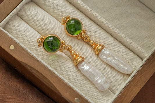 Handmade genuine baroque pearls earring/ Timeless Elegance - Crafted