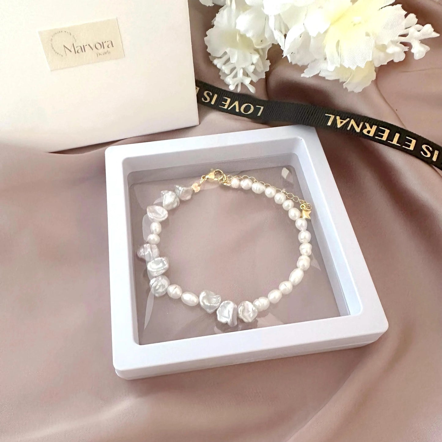 Dainty Baroque Pearl Bracelet - Crafted with Brass
