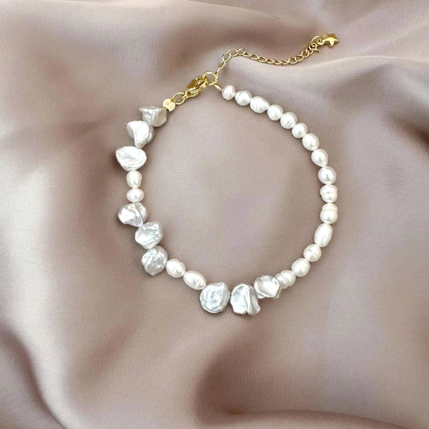Dainty Baroque Pearl Bracelet - Crafted with Brass