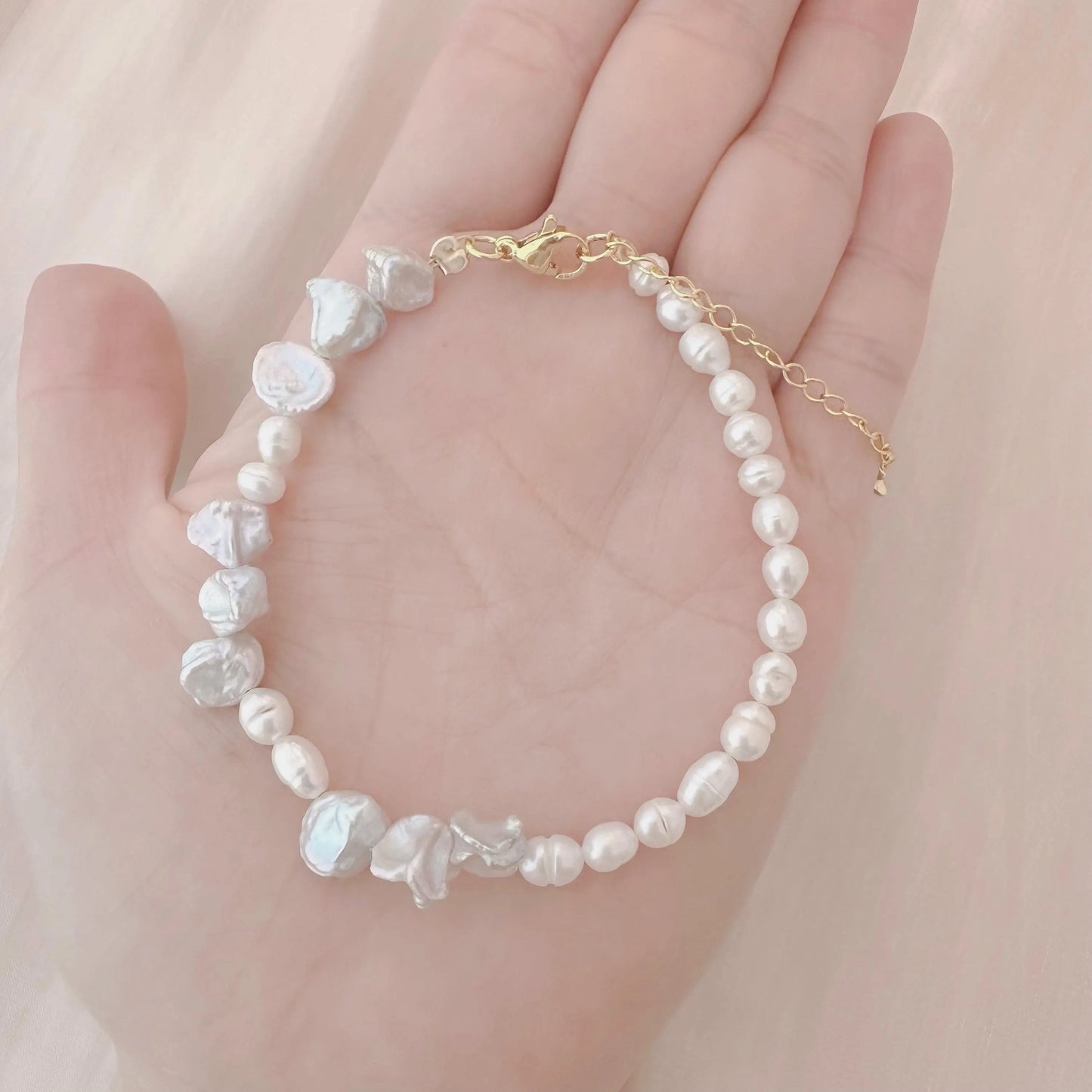 Dainty Baroque Pearl Bracelet - Crafted with Brass