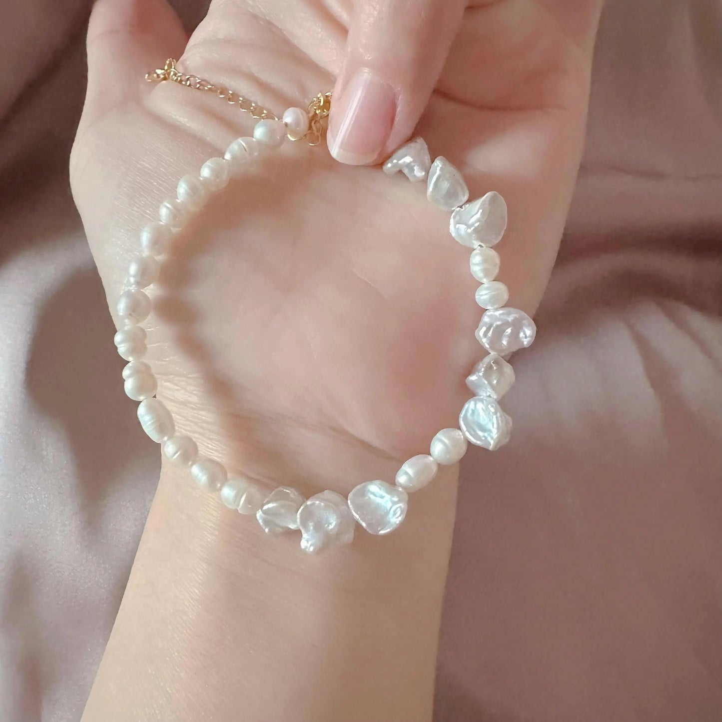 Dainty Baroque Pearl Bracelet - Crafted with Brass