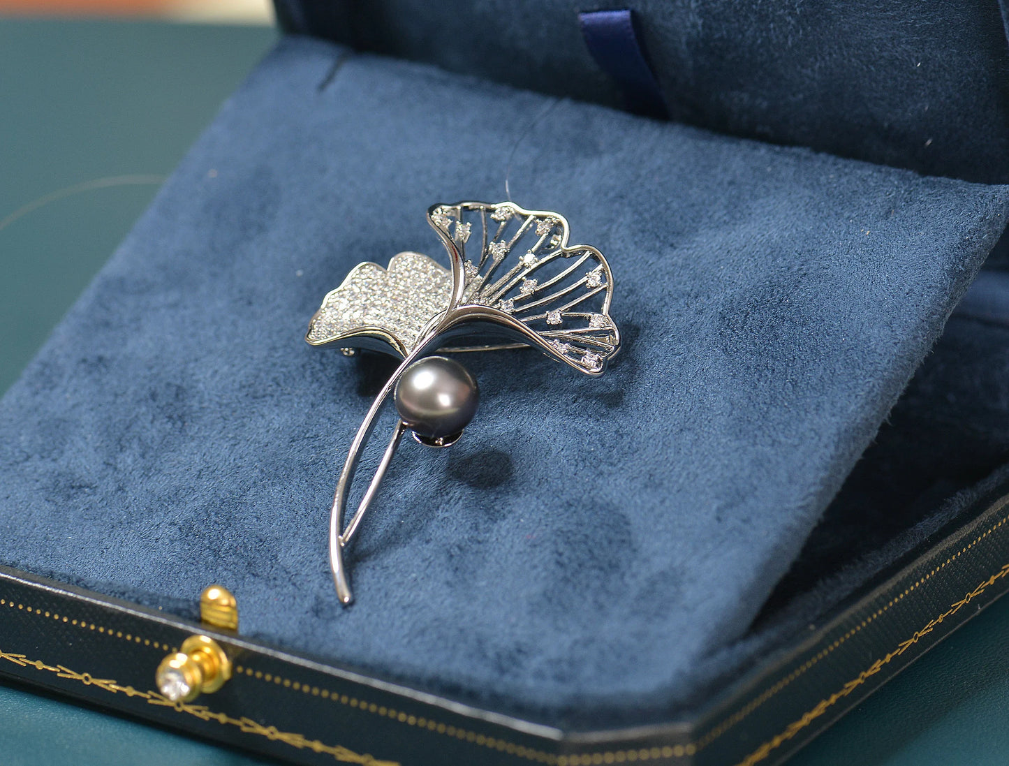 Handmade Ginkgo Leaf Brooch - Crafted with Pearl