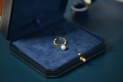 18K Gold Heart Ring with Freshwater Pearl - Crafted with sterling