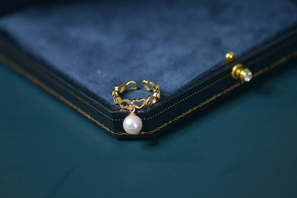 18K Gold Heart Ring with Freshwater Pearl - Crafted with sterling