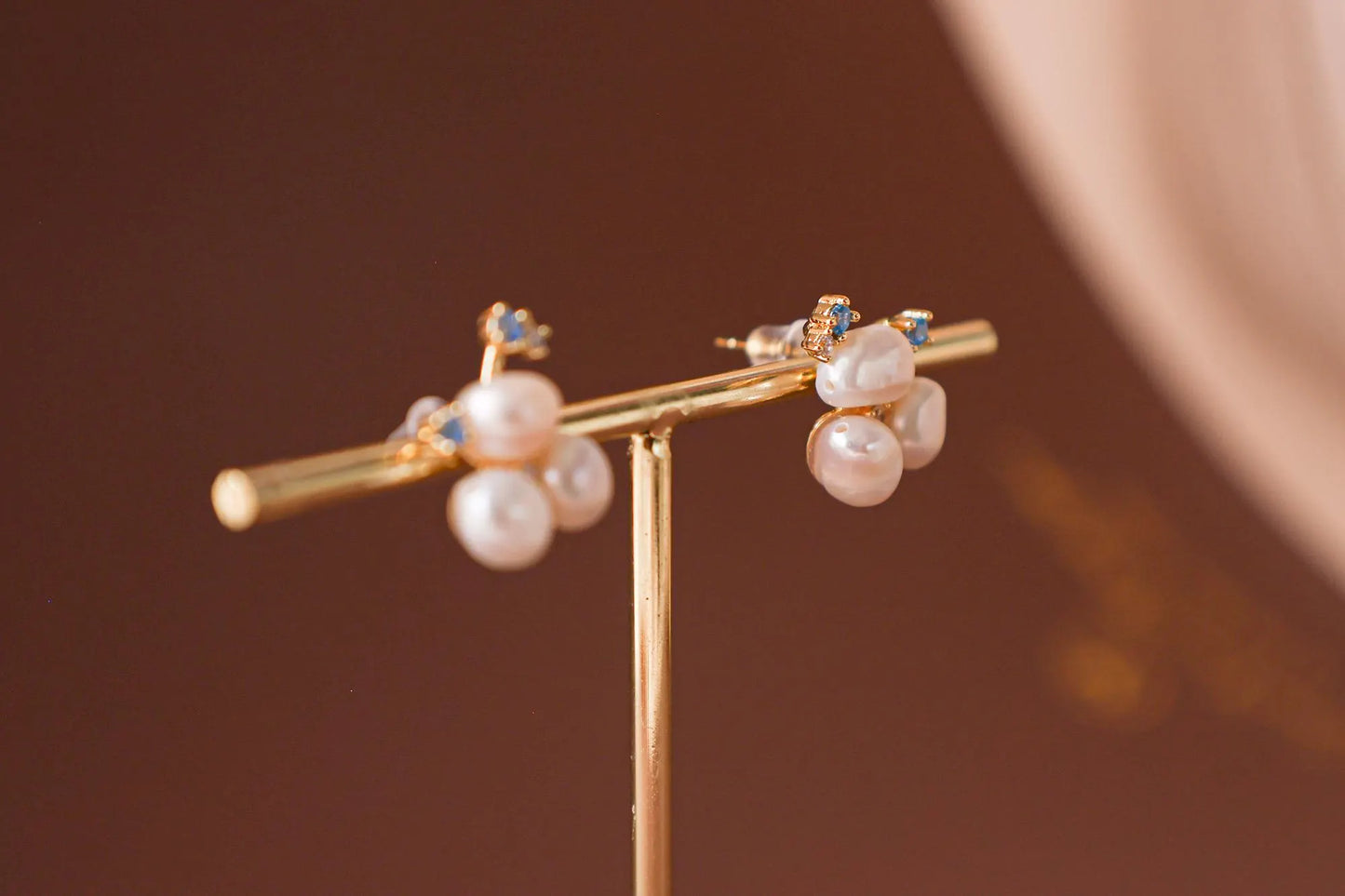 Minimalist Brass Pearl Stud Earrings - Crafted with freshwater pearl,
