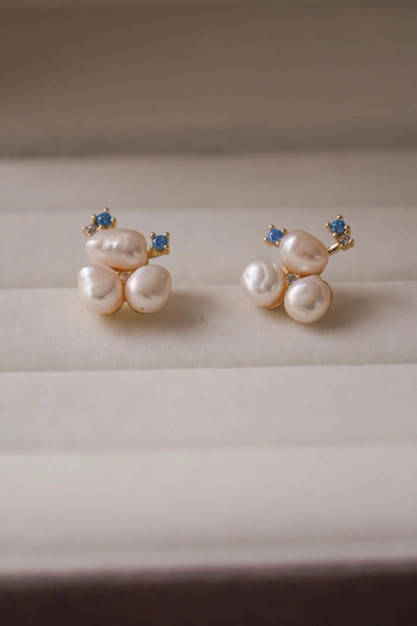 Minimalist Brass Pearl Stud Earrings - Crafted with freshwater pearl,