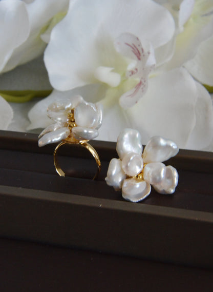 Handmade Baroque Pearl Flower Necklace - Crafted with Brass