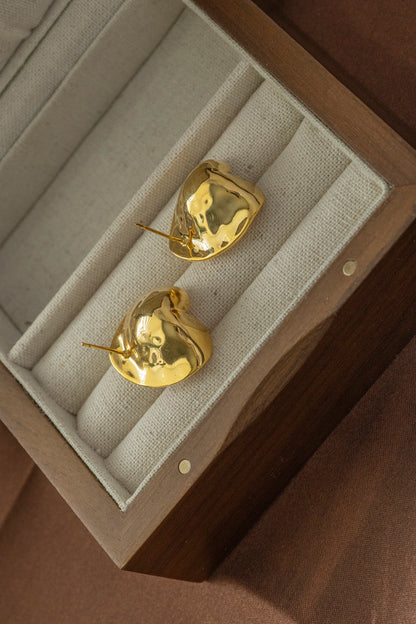 Vintage Style Baroque Pearl Earrings - Crafted with Brass