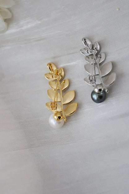 Leaf Pearl Brooch - Crafted with Pearl