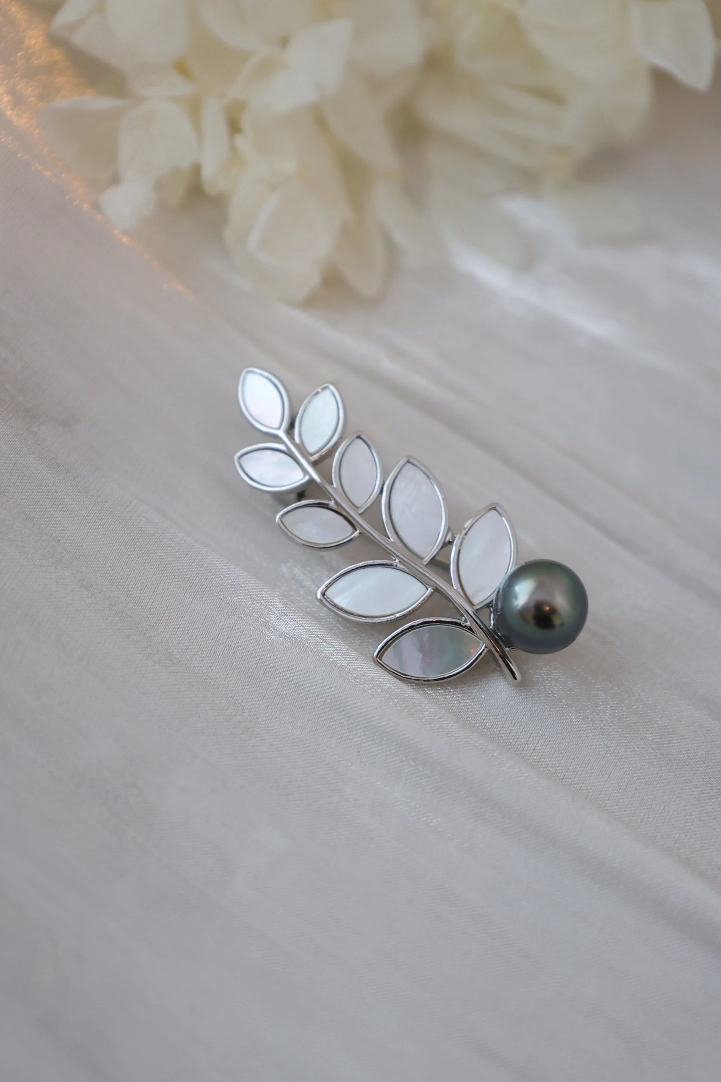 Leaf Pearl Brooch - Crafted with Pearl