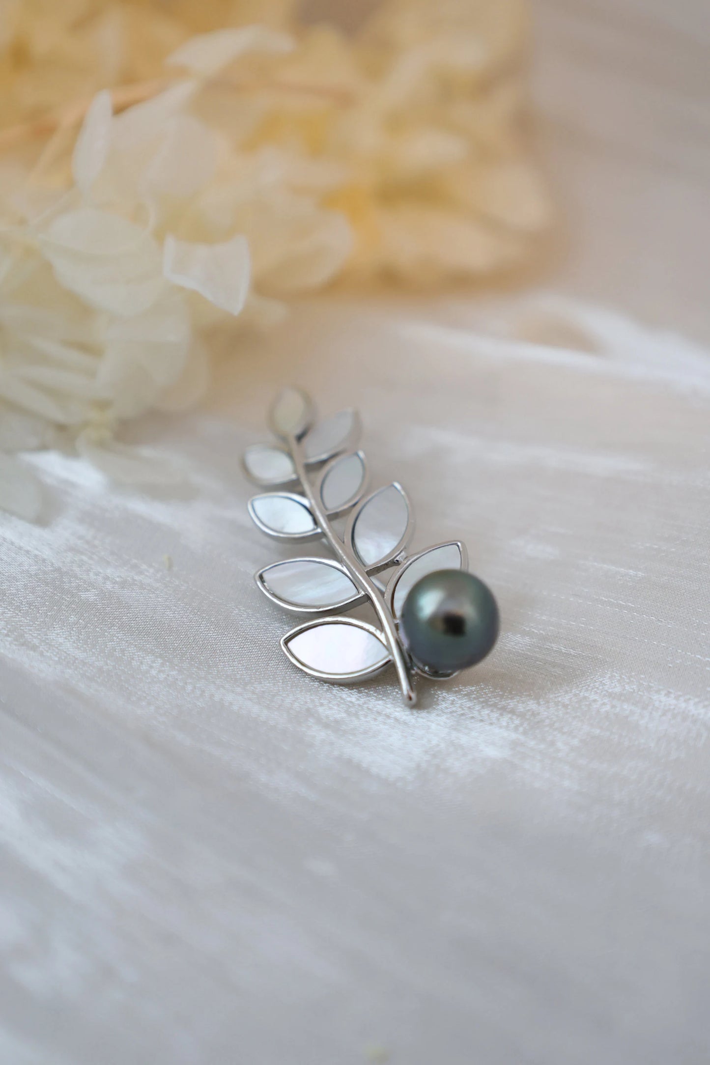 Leaf Pearl Brooch - Crafted with Pearl