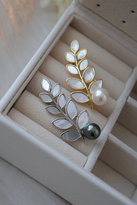 Leaf Pearl Brooch - Crafted with Pearl