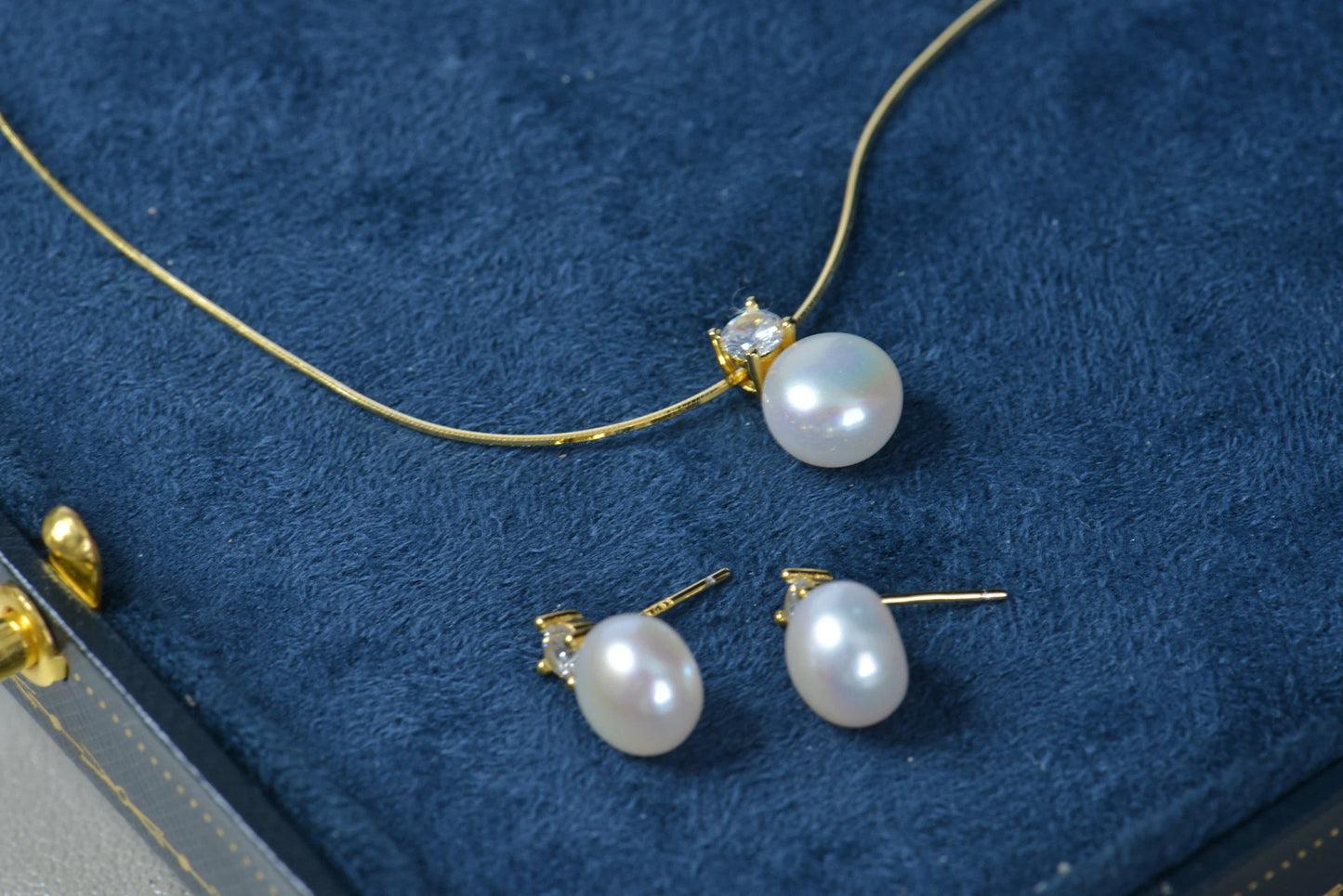 Handmade Sterling Silver Pearl Jewelry Set