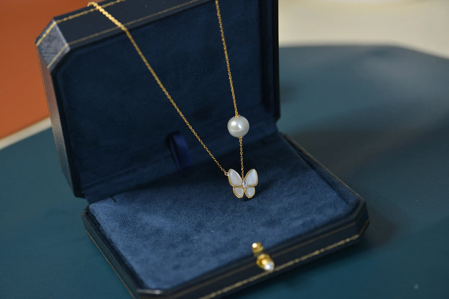 Handmade Gold Butterfly Freshwater Pearl Necklace & Bracelet Set