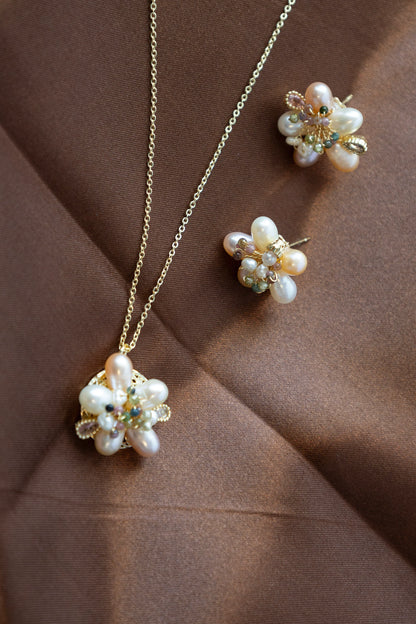 Handmade Pearl Flower Jewelry Set - Crafted with natural pearl,