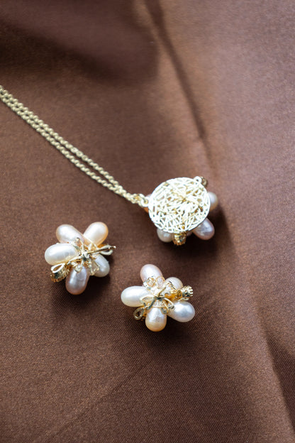 Handmade Pearl Flower Jewelry Set - Crafted with natural pearl,