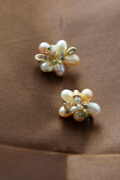 Handmade Pearl Flower Jewelry Set - Crafted with natural pearl,