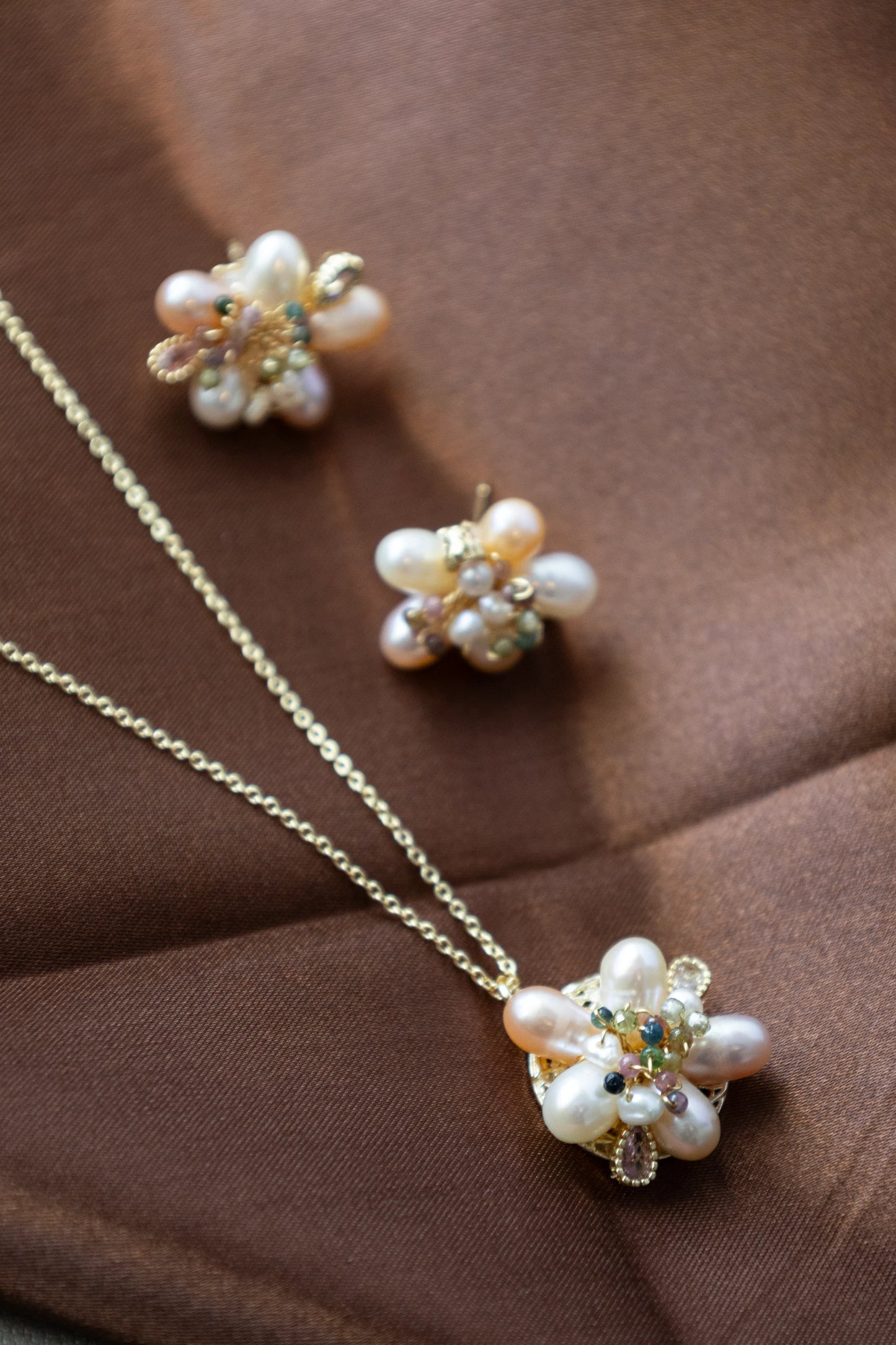 Handmade Pearl Flower Jewelry Set - Crafted with natural pearl,