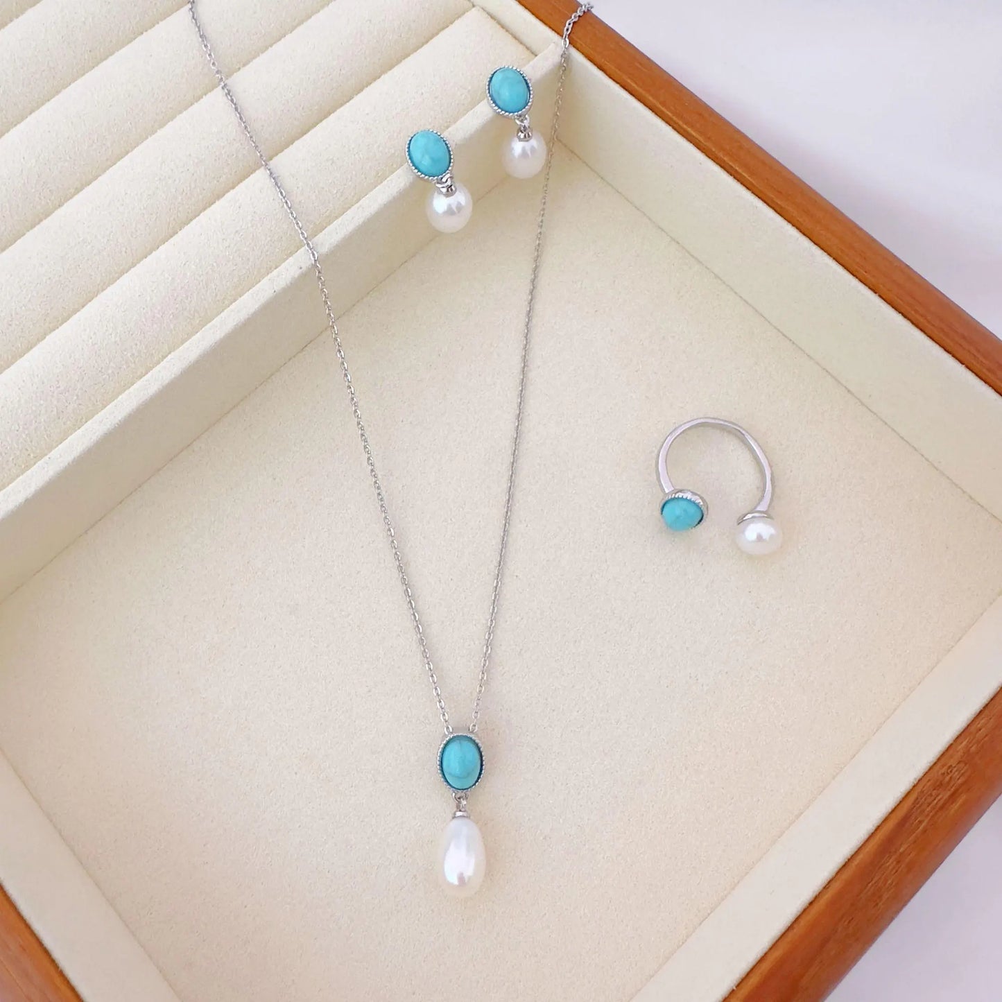 Vintage Turquoise & Pearl Jewelry Gift Set - Crafted with Brass