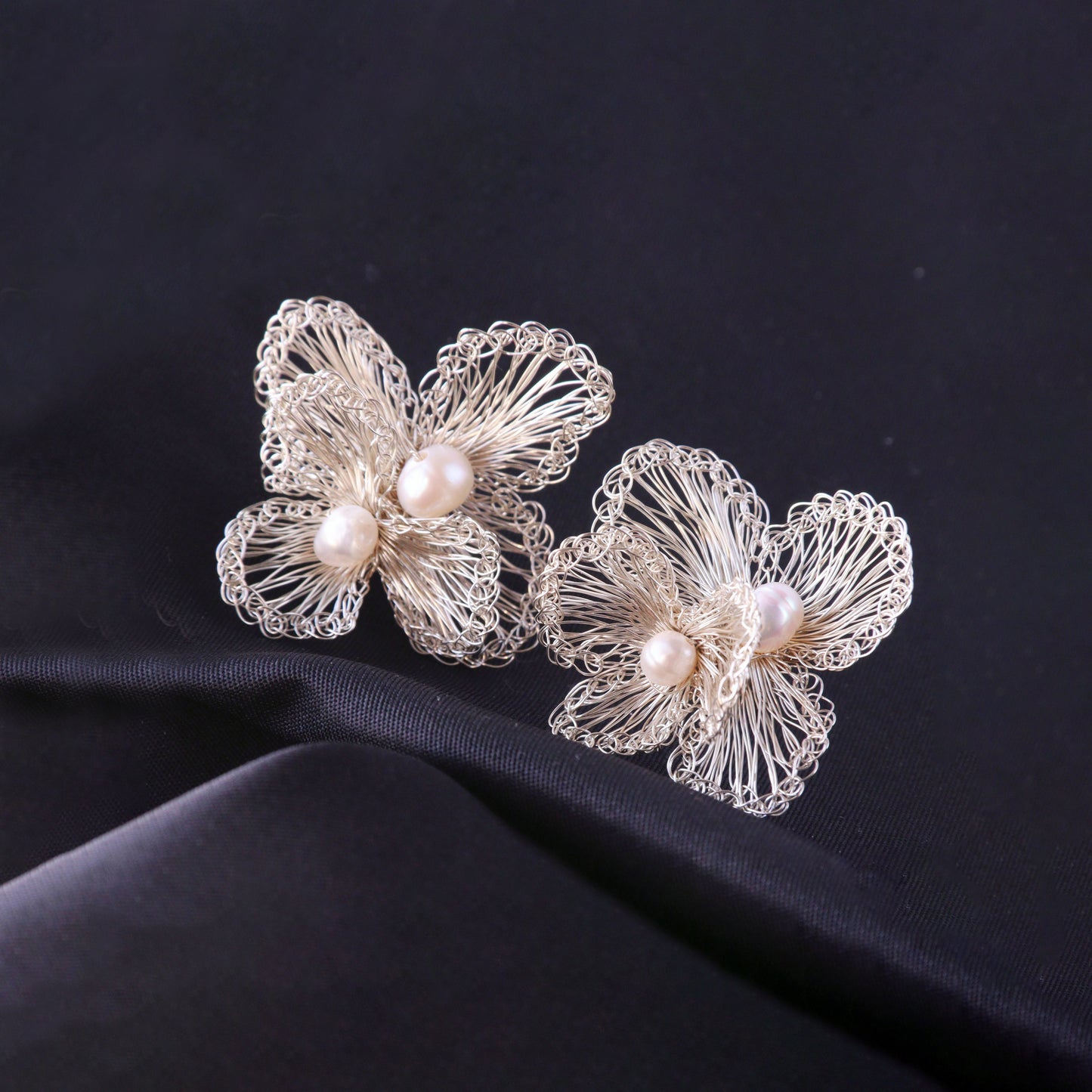 Three-Petal Flower Pearl Wire Crochet Earrings – Delicate Bridal Dangles
