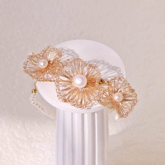 Woven Three-Flower Pearl Choker – Hand-crafted Bridal Wedding Necklace (40cm)