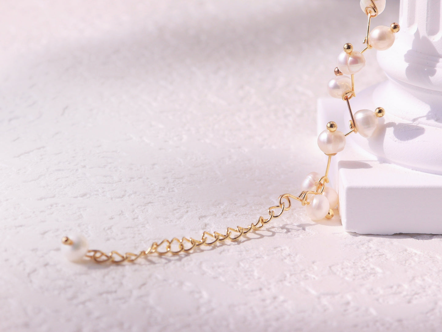 Natural Pearl Vine Branch Bracelet