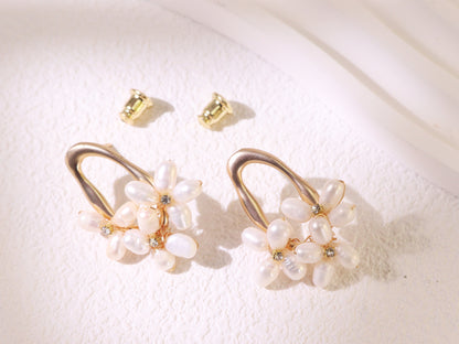 Vintage Pearl Flower Stud Earrings – Gold Plated Bridal Wedding Jewelry