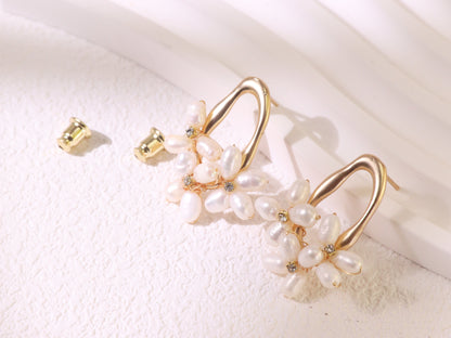 Vintage Pearl Flower Stud Earrings – Gold Plated Bridal Wedding Jewelry