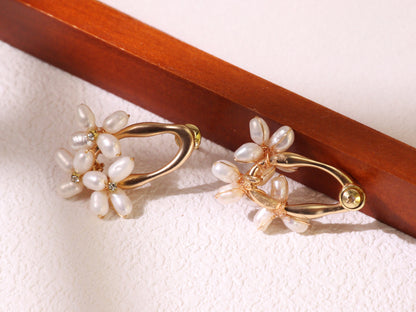 Vintage Pearl Flower Stud Earrings – Gold Plated Bridal Wedding Jewelry
