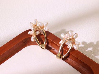 Vintage Pearl Flower Stud Earrings – Gold Plated Bridal Wedding Jewelry
