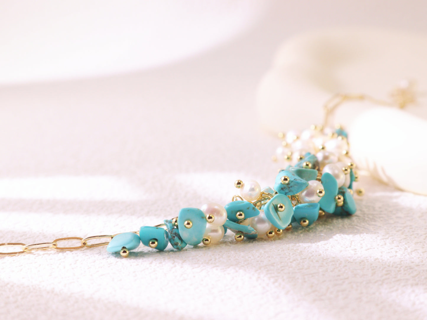 Turquoise & Pearl Chain Bracelet – Gold Plated Elegant Bridesmaid Gift