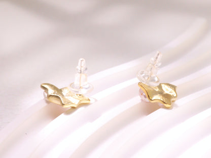 Organic Pearl Sculptural Stud Earrings