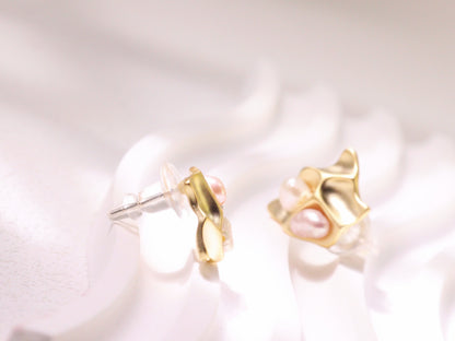 Organic Pearl Sculptural Stud Earrings