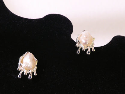 Molten Pearl Stud Earrings