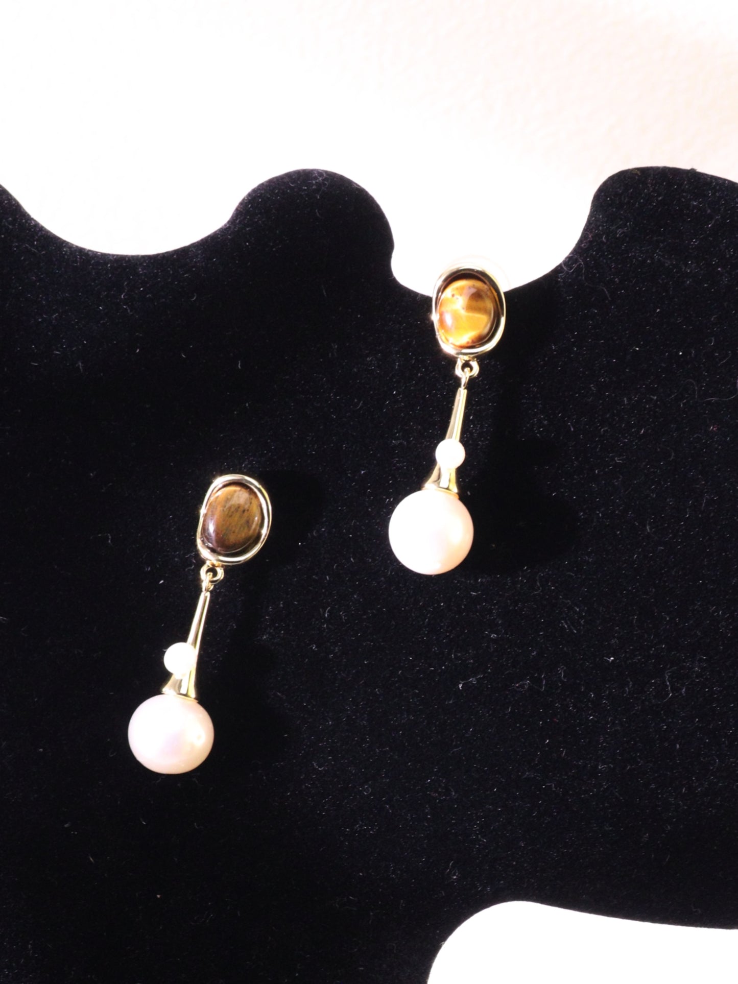 Tiger Eye & Freshwater Pearl Drop Earrings
