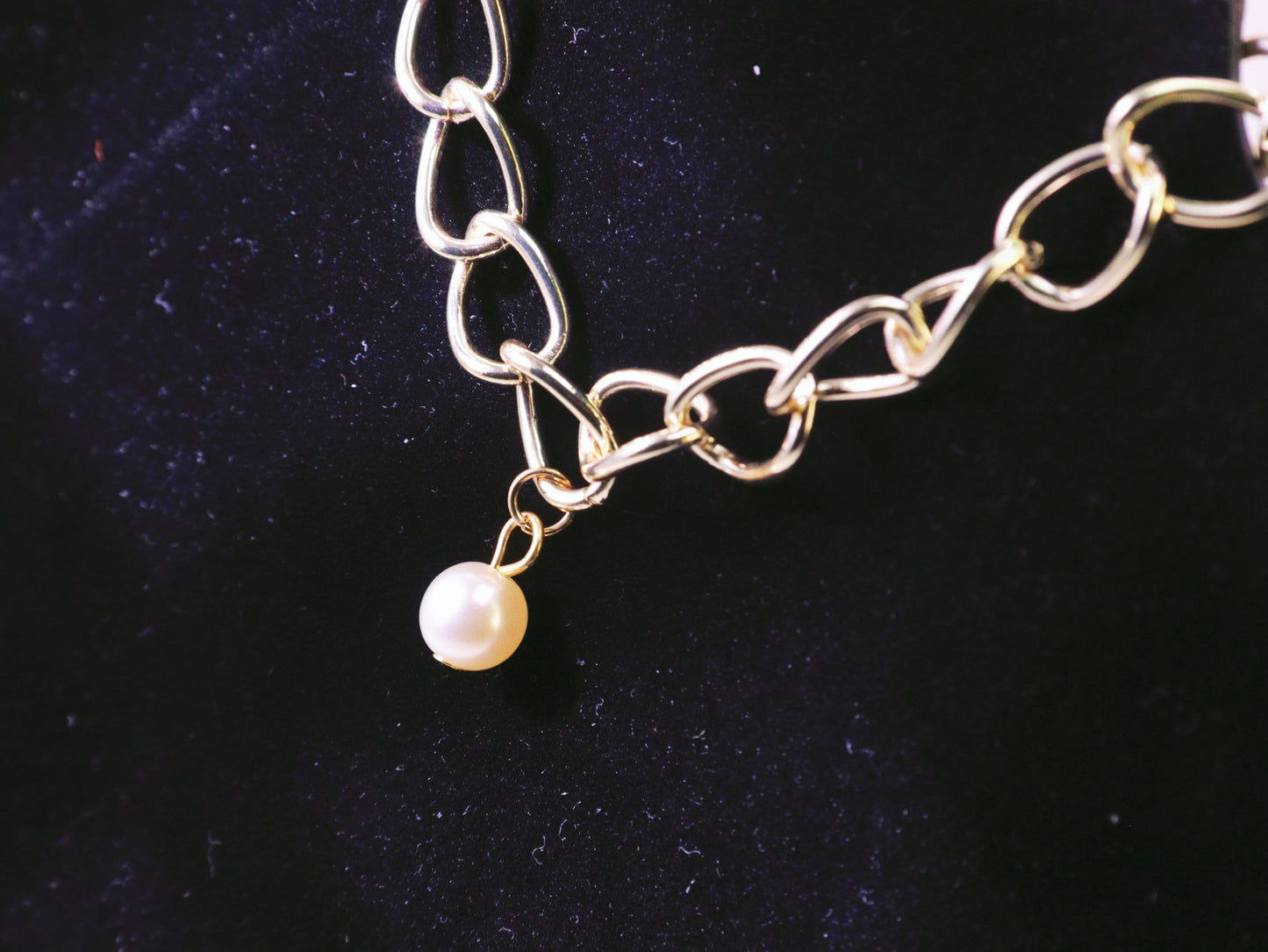 Chunky Chain Pearl Pendant Bracelet